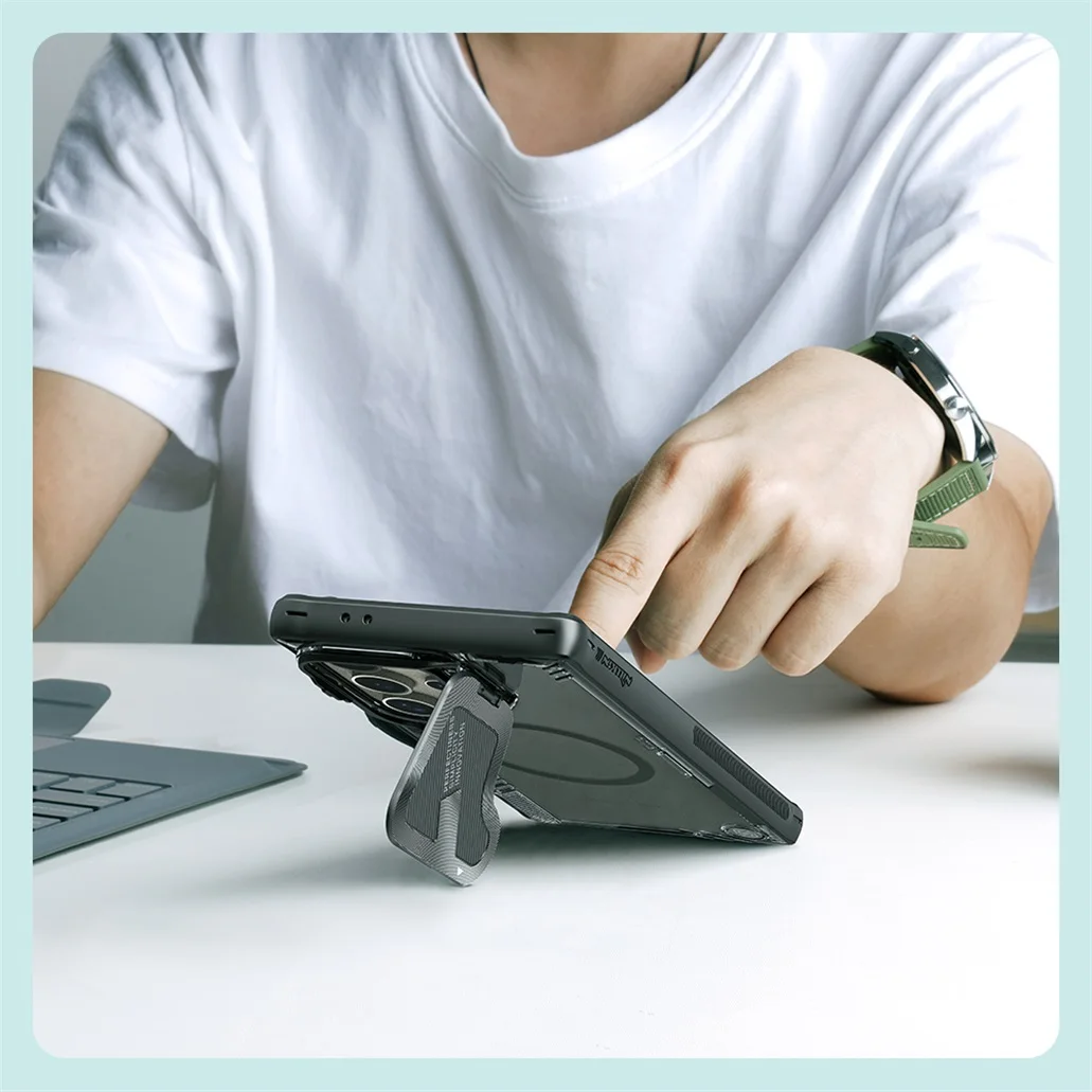 Чехол Nillkin Iceblade Prop для Samsung Galaxy S24 Ultra (MagSafe) Чехол Nillkin Iceblade Prop для Samsung Galaxy S24 Ultra (MagSafe)