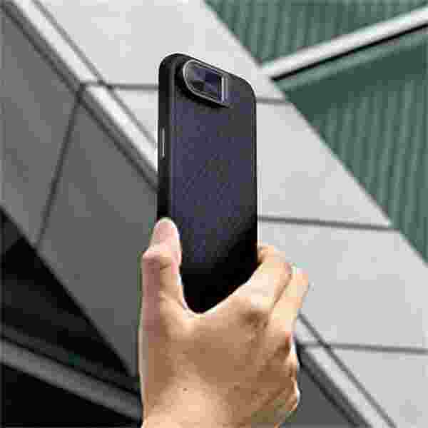 Чехол Nillkin Carboprop Case для iPhone 16e (MagSafe) — изображение 5
