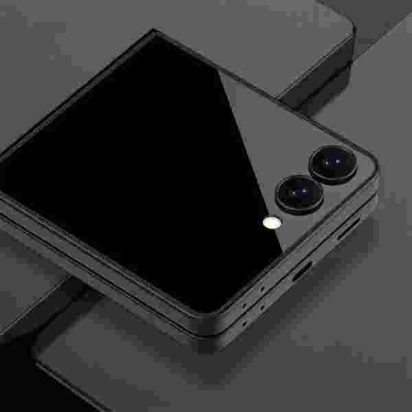 Защитное стекло Nillkin для внешнего экрана Samsung Galaxy Z Flip 7 (CP+PRO) — изображение 6