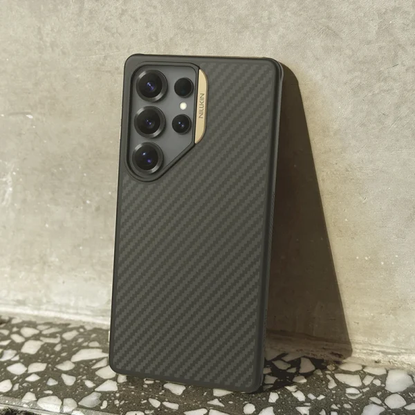 Чехол Nillkin Synthetic Fiber Magnetic для Samsung Galaxy S25 Ultra — изображение 6